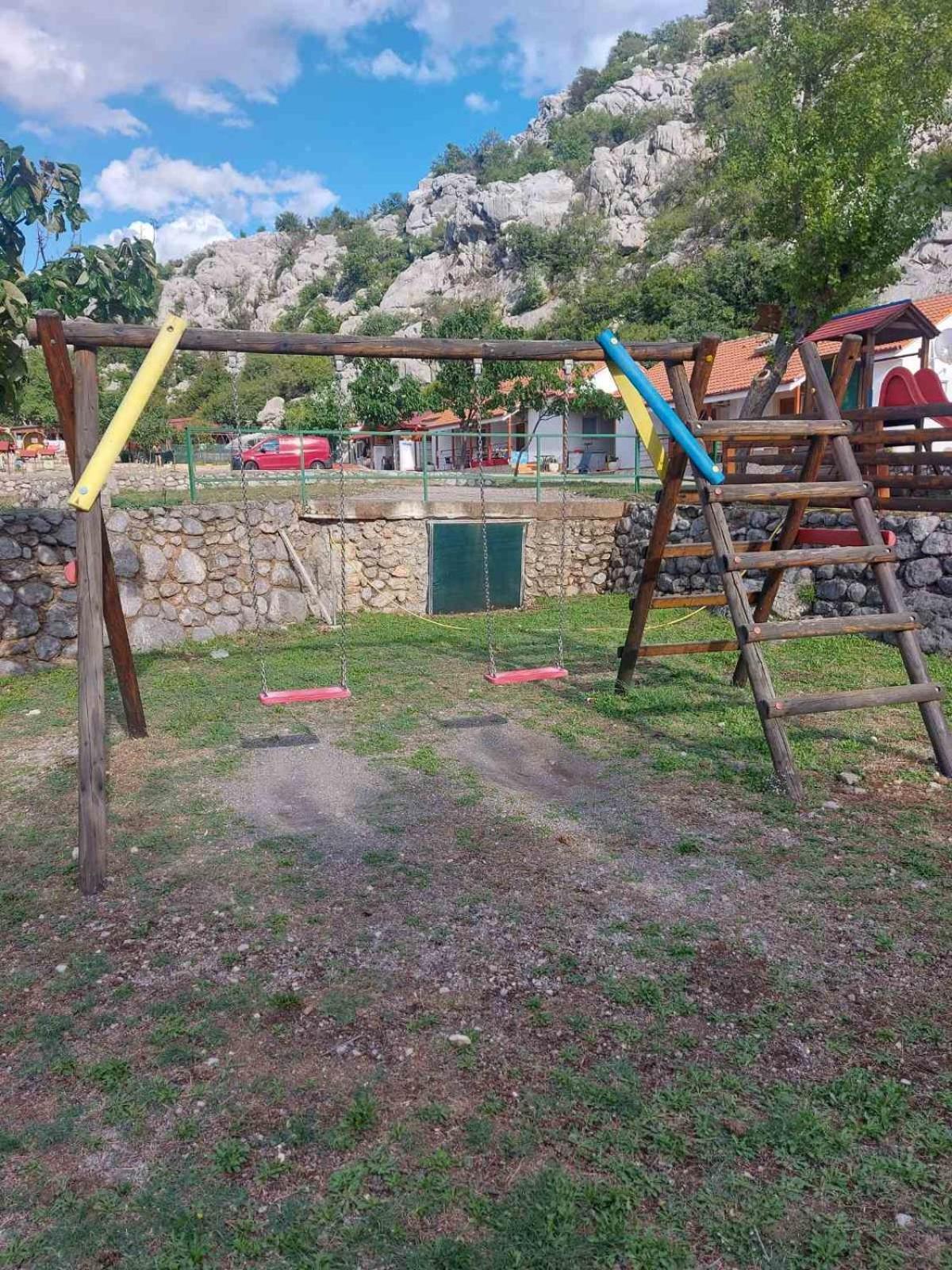 Mobile Home Luna Senj  Exteriér fotografie